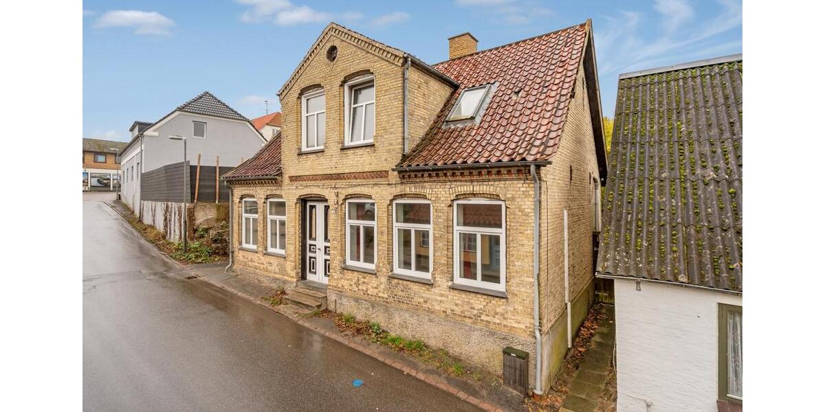 Einfamilienhaus Harrislee - 6.5 Zimmer, 150 m&sup2;, 59.000&euro; | Angebot:27166992