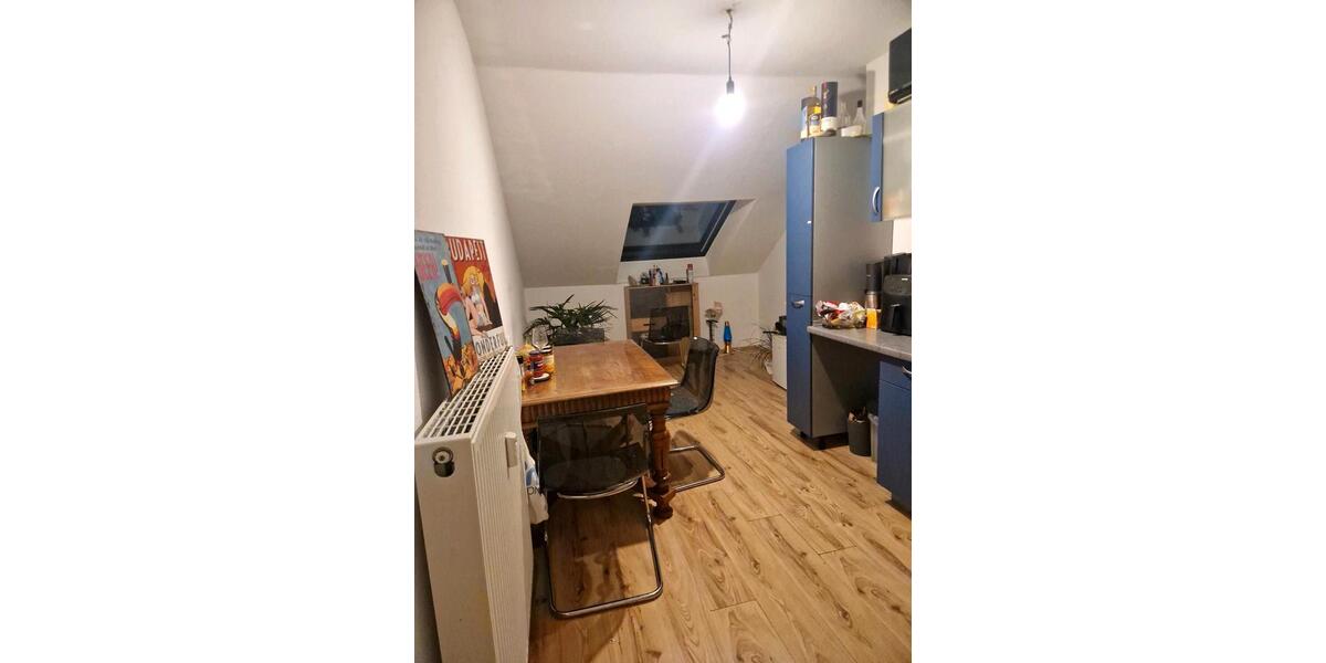 Dachgeschoßwohnung Bornheim - 1 Zimmer, 18 m&sup2;, 500&euro; | Angebot:25538413