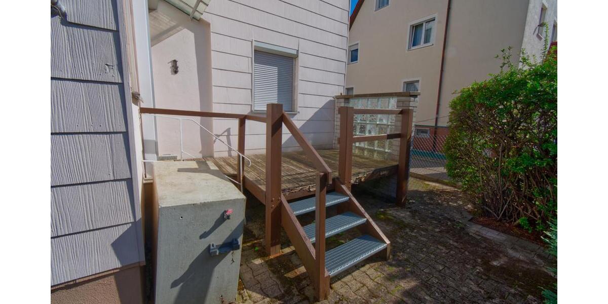 Charmantes Ein-Zweifamilienhaus mit Potenzial und tollem Grundstück in Villingen-Schwenningen - Zweifamilienhaus Villingen-Schwenningen Schwenningen | Angebot:27338964