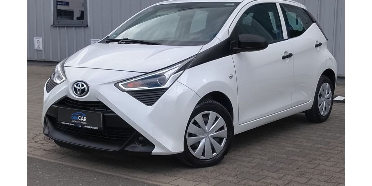 Toyota Aygo (X) 49.800 km 8.490 &euro; Aschaffenburg 63741