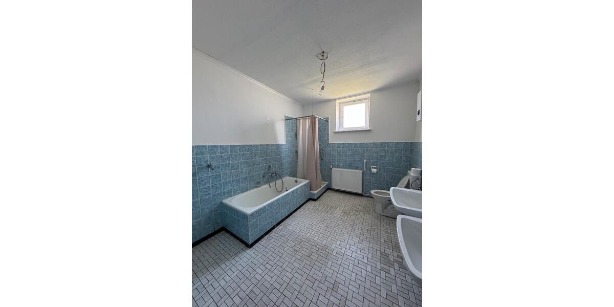 Einfamilienhaus Lübbow - 8 Zimmer, 130 m&sup2;, 244.500&euro; | Angebot:26348782