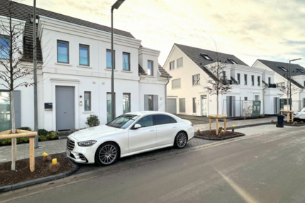 Haus zum Mieten in Duisburg 3.550 € 172.17 m² 5 zimmer