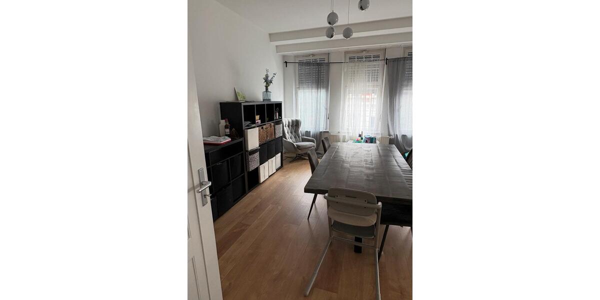 Etagenwohnung Mönchengladbach Nord - 5 Zimmer, 145 m&sup2;, 1.800&euro; | Angebot:26110144