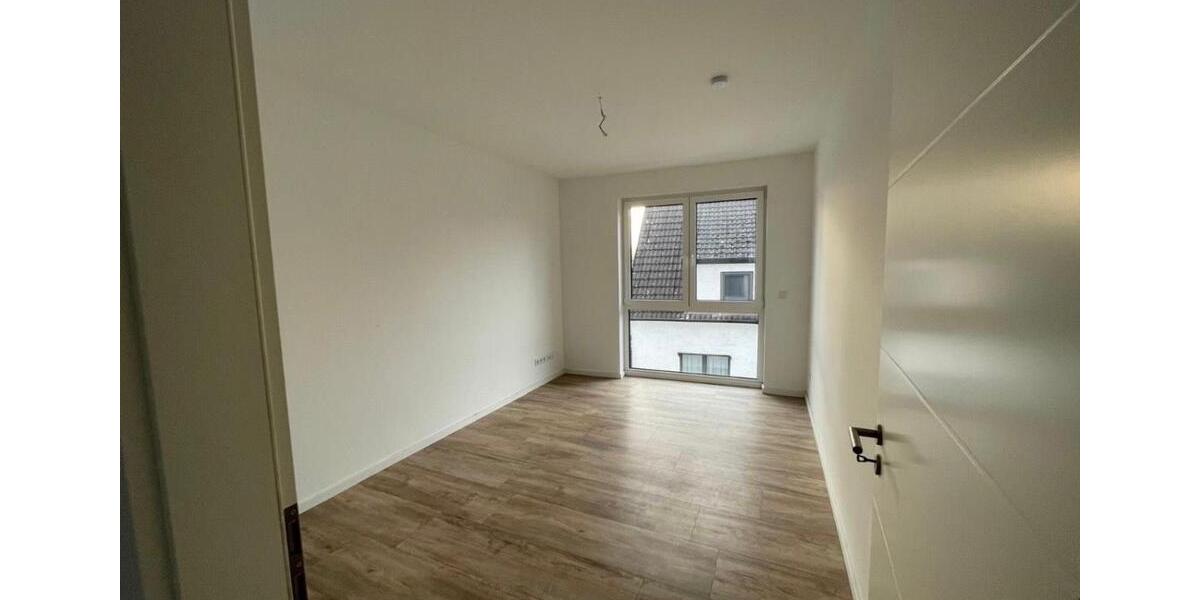 Etagenwohnung Gründau - 3 Zimmer, 80 m&sup2;, 1.380&euro; | Angebot:26341036
