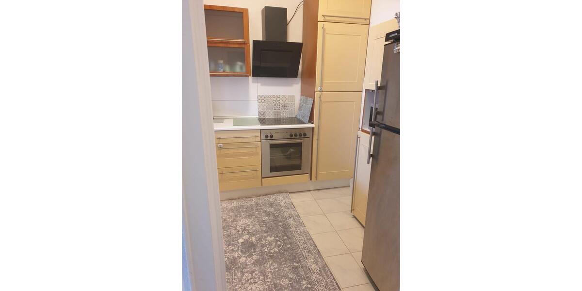 Etagenwohnung Krefeld Benrad - 4 Zimmer, 100 m&sup2;, 1.300&euro; | Angebot:25514427