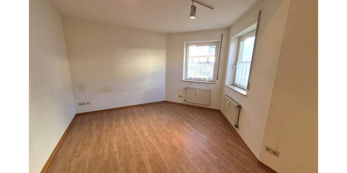 Etagenwohnung Traben-Trarbach / Traben Traben - 3 Zimmer, 81 m&sup2;, 170.000&euro; | Angebot:25695467