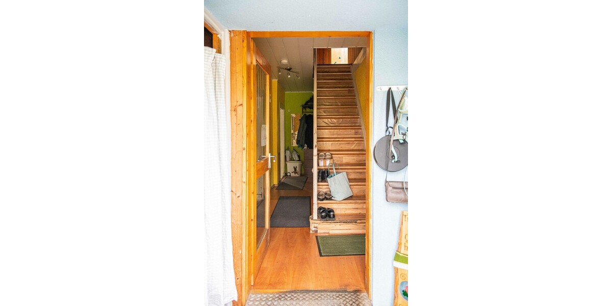 Einfamilienhaus mit großem Grundstück in ruhiger Lage - Einfamilienhaus Tiefenbach | Angebot:24788003