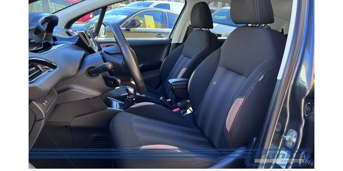 Peugeot 208 Style 1.2*SHZ*5trg*PDC*Klima*Blueto*Tempo* 73.611 km 7.980 &euro; Berlin 13187