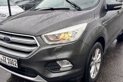 Ford Kuga 112.000 km 11.500 &euro; Troisdorf (10 km Köln-Bonn Airport) 53842