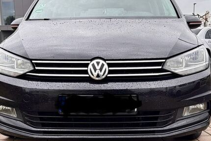 VW Touran 228.800 km 10.200 € Hochheim 65239