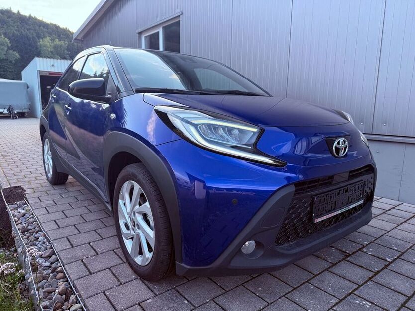 Aygo (X)