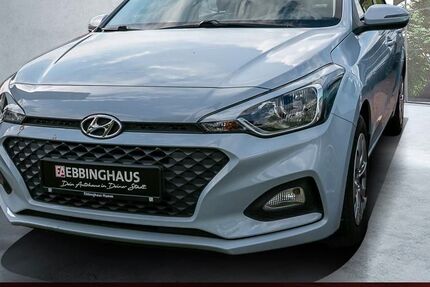 Hyundai i20 23.285 km 11.499 &euro; Hamm 59067