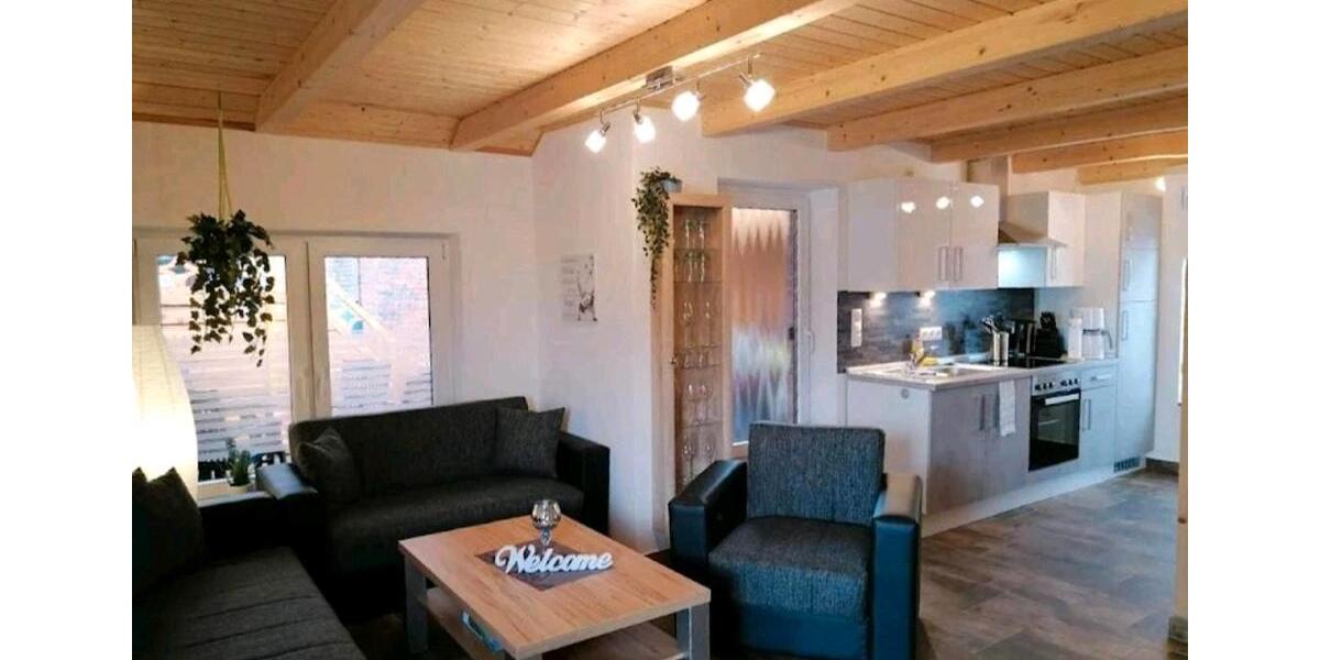 Einfamilienhaus Jade - 2 Zimmer, 60 m&sup2;, 750&euro; | Angebot:26401986