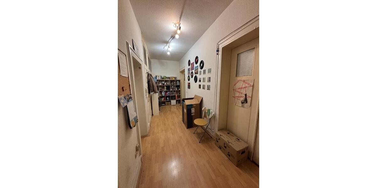 Etagenwohnung Gießen - 4 Zimmer, 24 m&sup2;, 320&euro; | Angebot:26349866