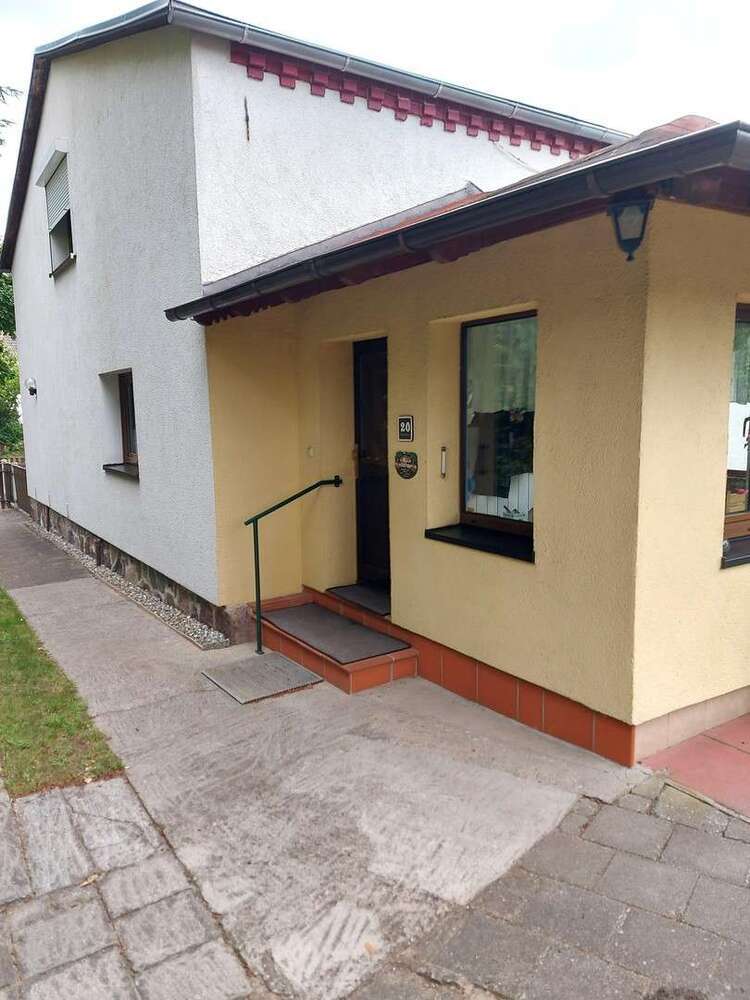 Haus zum Kaufen in Heinrichswalde 144.000 € 145 m²