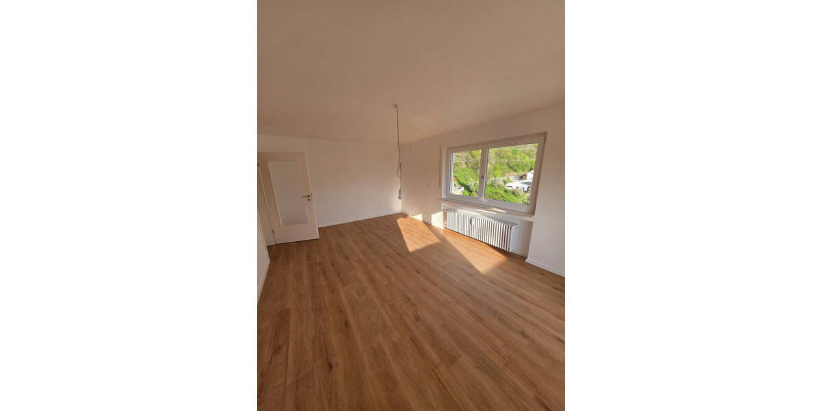 Etagenwohnung Gernsbach - 3 Zimmer, 80 m&sup2;, 950&euro; | Angebot:26807066