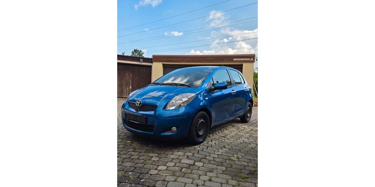 Toyota Yaris 156.102 km 3.650 &euro; Abenberg 91183