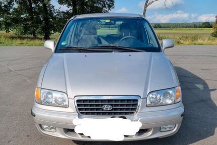 Hyundai Trajet 171.000 km 1.899 &euro; Wallenhorst 49134