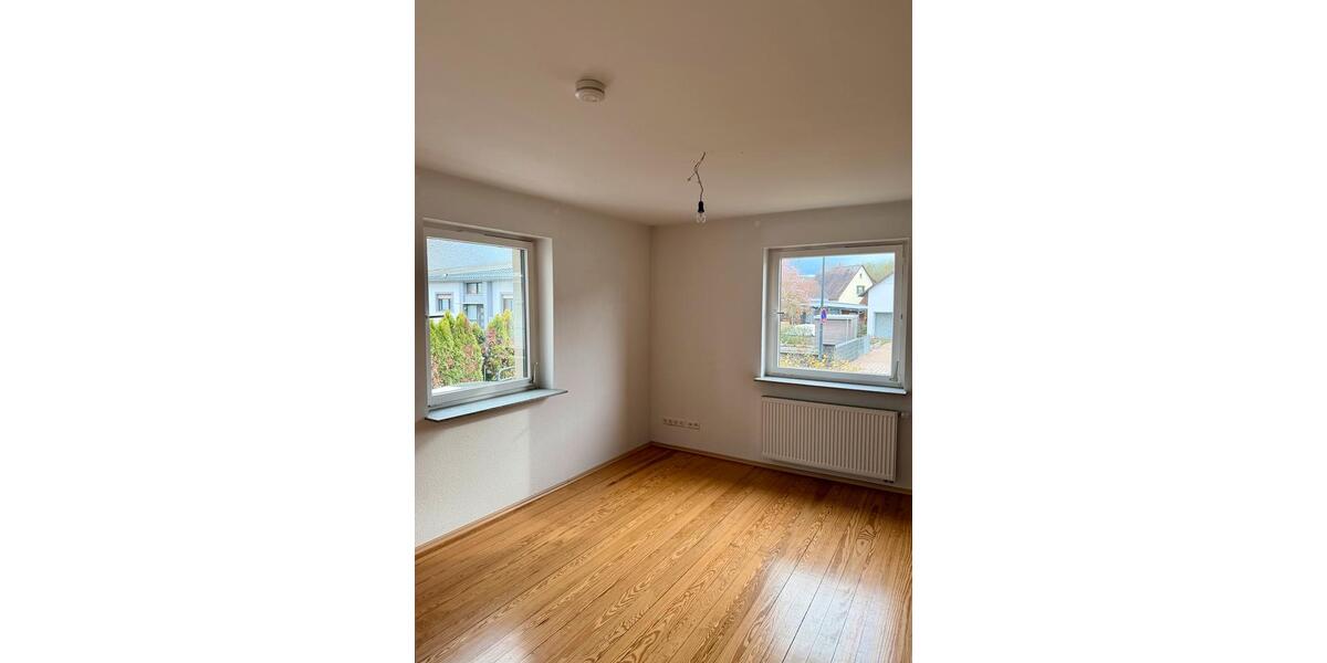 Einfamilienhaus Durmersheim - 8 Zimmer, 203 m&sup2;, 840.000&euro; | Angebot:26249739
