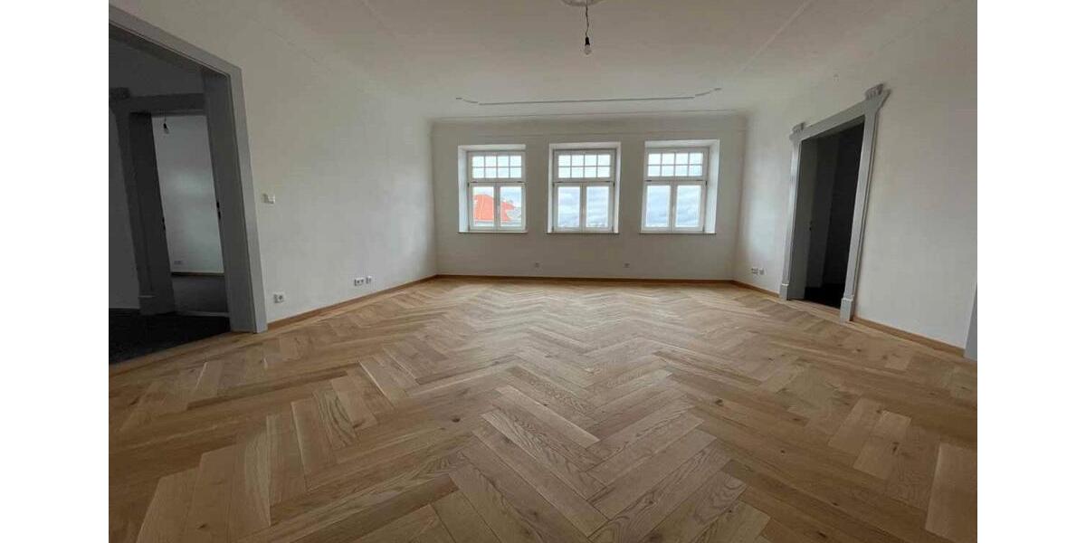 Etagenwohnung Traunstein - 4 Zimmer, 110 m&sup2;, 1.479&euro; | Angebot:26250091