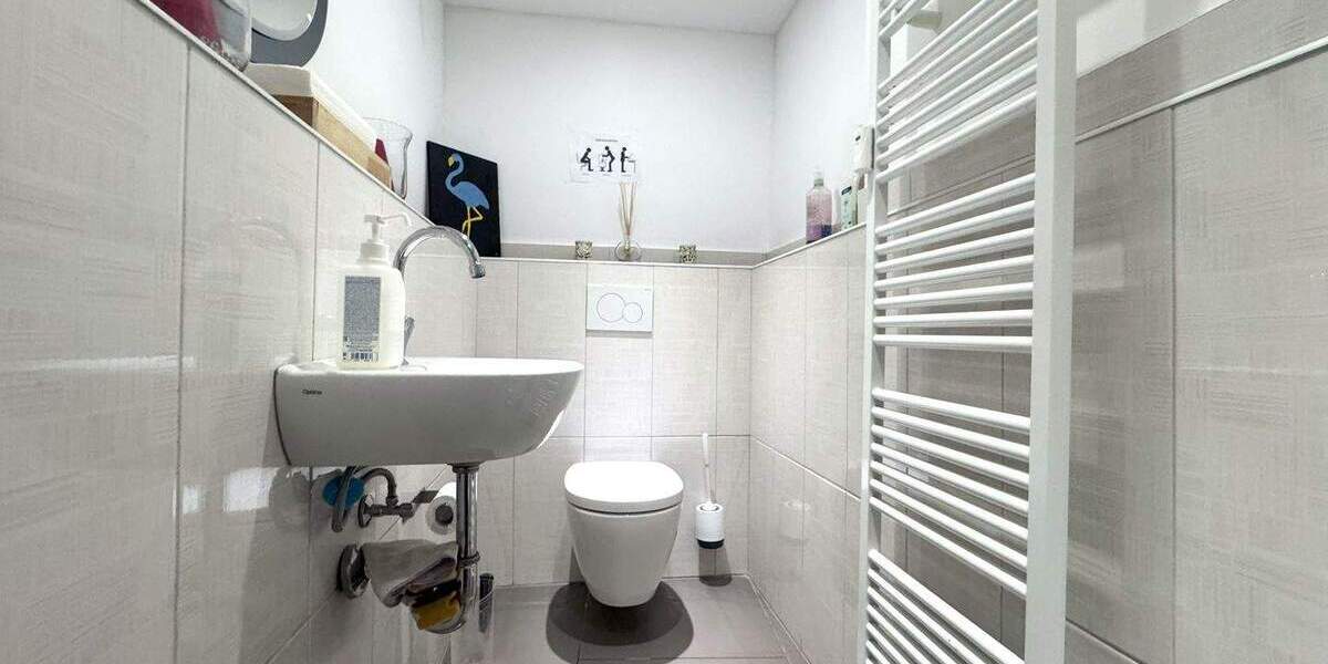 Ansprechendes, vollvermietetes Wohn- und Geschäftshaus in zentraler Lage von Köln-Longerich 1 zimmer