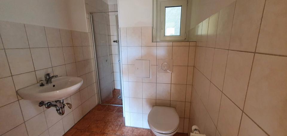 Hochparterre Stollberg (Erzgebirge) - 2 Zimmer, 60 m&sup2;, 360&euro; | Angebot:26098806