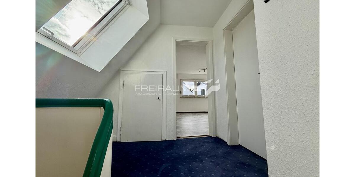 Einfamilienhaus Siegen Weidenau - 5 Zimmer, 120 m&sup2;, 1.100&euro; | Angebot:25256341