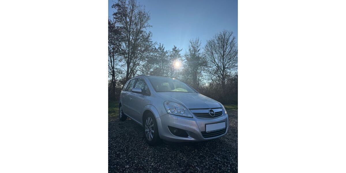 Opel Zafira 100.000 km 3.999 &euro; Teuchern 06682