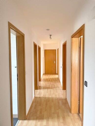 Etagenwohnung Weisendorf - 4 Zimmer, 96 m&sup2;, 775&euro; | Angebot:24112557