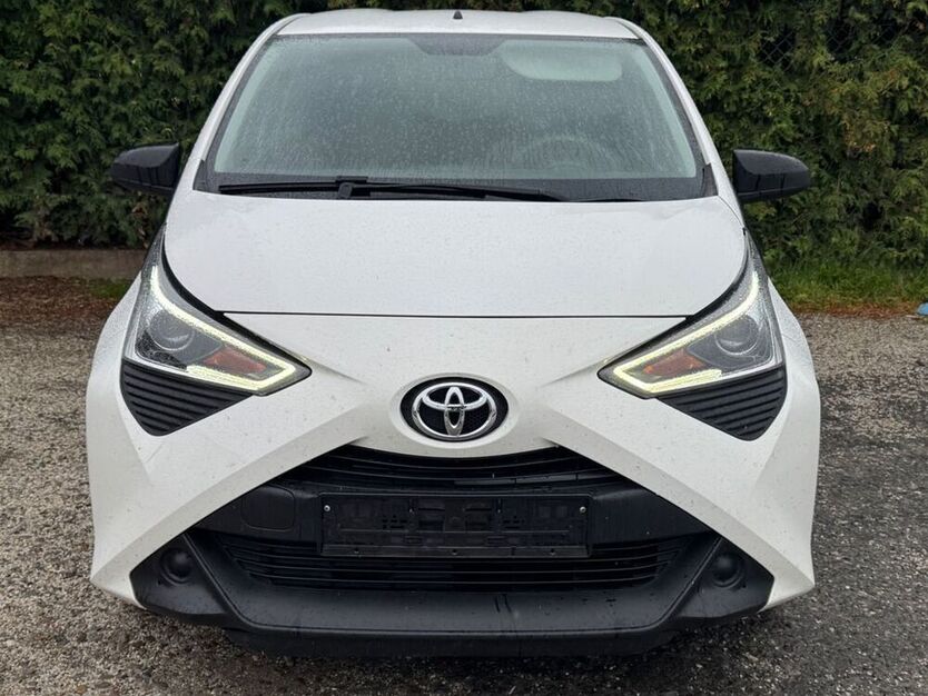Aygo (X)