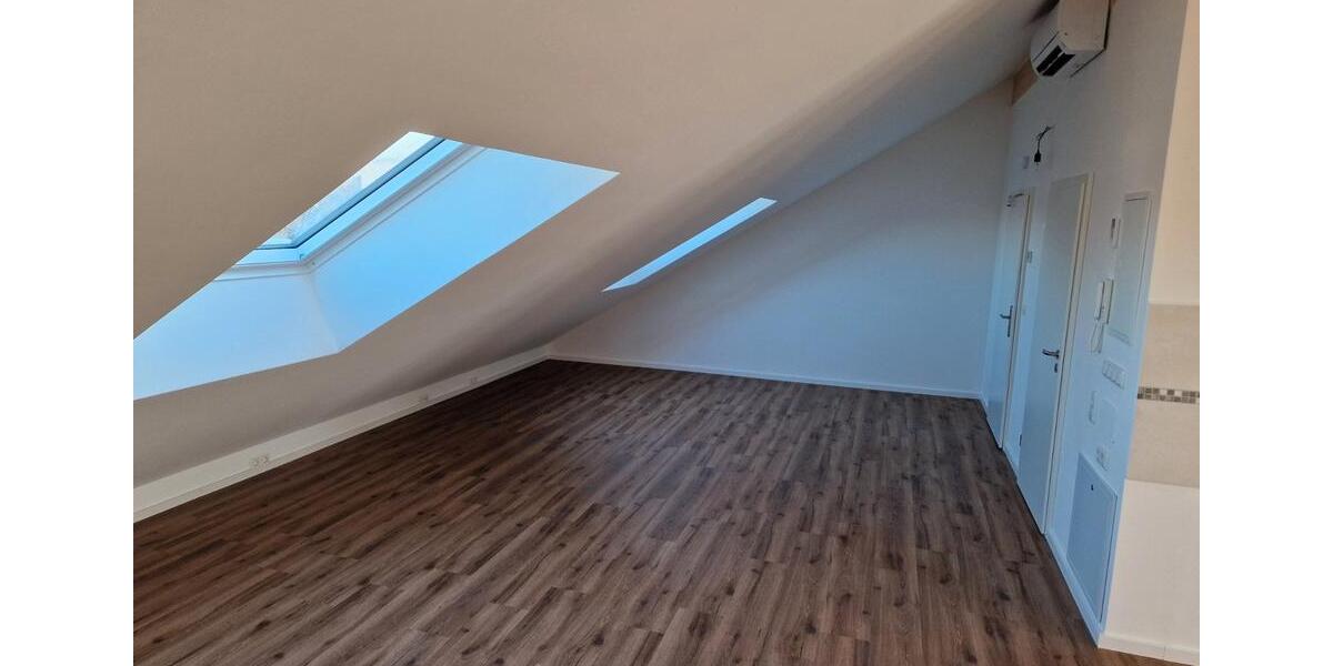 Dachgeschoßwohnung Burghausen - 1 Zimmer, 50 m&sup2;, 750&euro; | Angebot:26221404