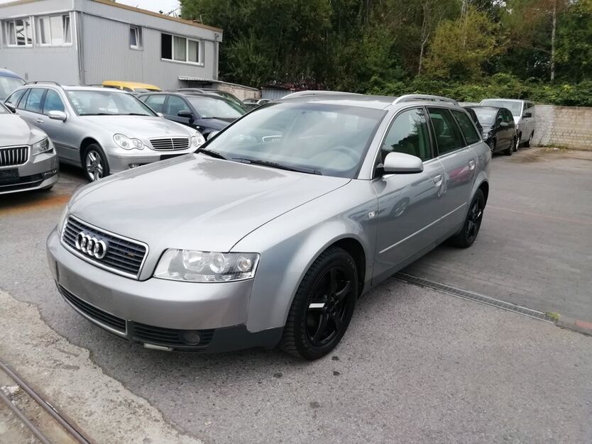 Audi A4 207.888 km 1.990 € Essen 45309