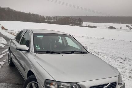 Volvo S60 296.000 km 1.200 &euro; Grabfeld OT Behrungen 98631