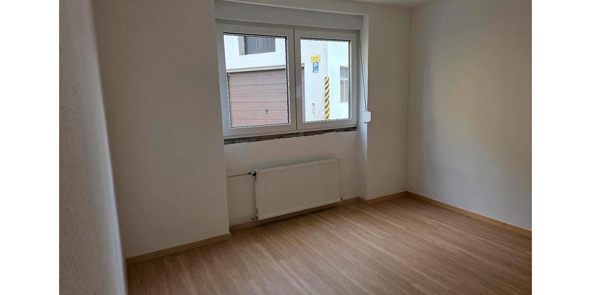Etagenwohnung Lebach - 3 Zimmer, 95 m&sup2;, 700&euro; | Angebot:24841122
