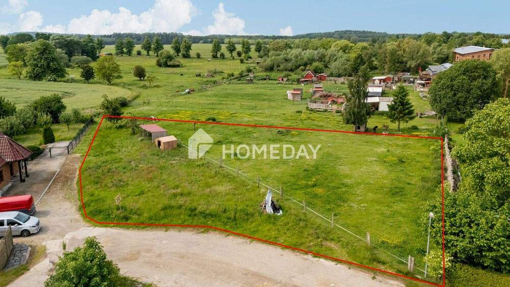 Teilbares Grundstück mit Potenzial in Altenhagen zimmer