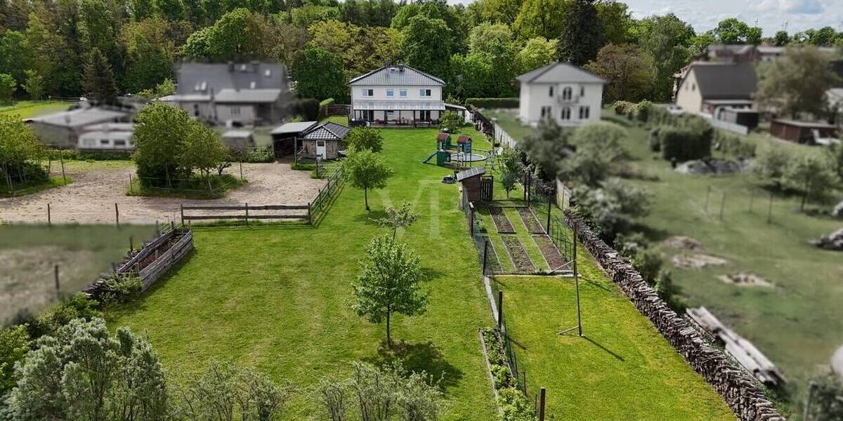 Einfamilienhaus Werneuchen OT Hirschfelde Werneuchen - 8 Zimmer, 220 m&sup2;, 845.000&euro; | Angebot:25746079