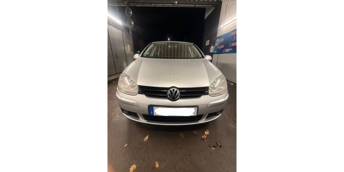 VW Golf 127.000 km 3.999 &euro; Lübeck 23560