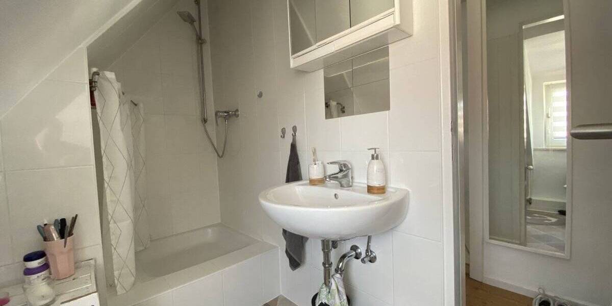 Etagenwohnung Hofheim am Taunus Langenhain - 2 Zimmer, 43 m&sup2;, 530&euro; | Angebot:26053312