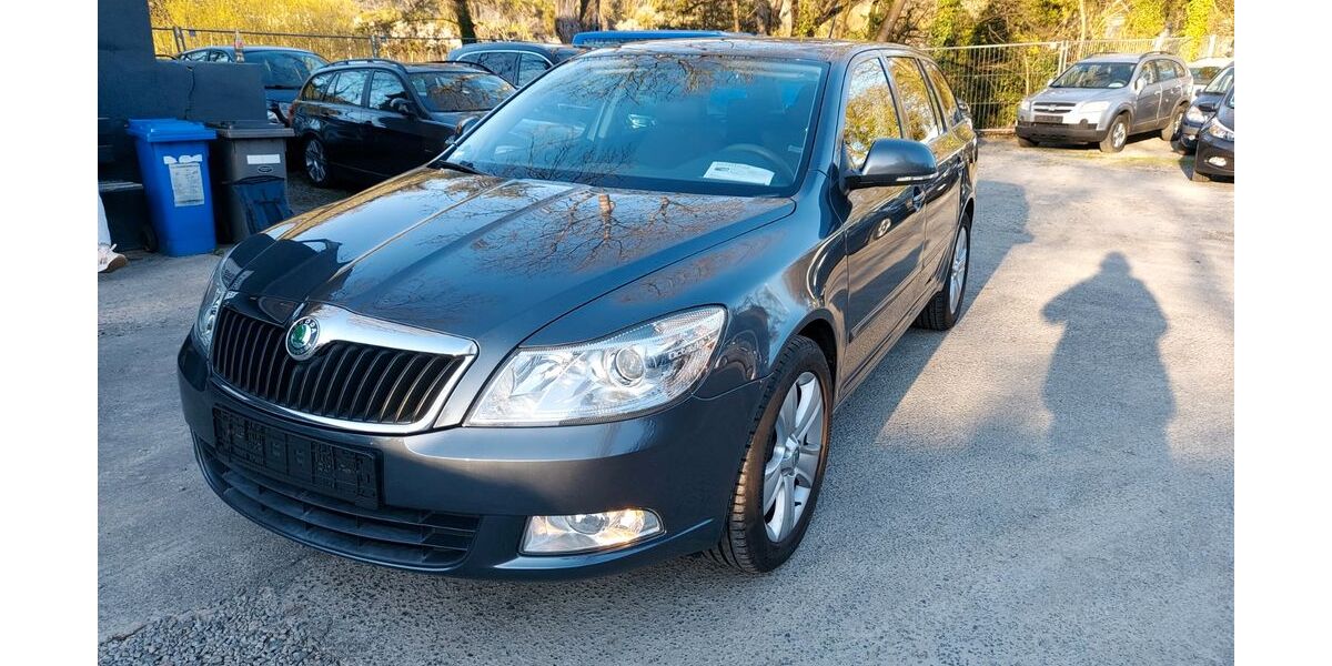 Skoda Octavia 98.800 km 7.999 &euro; Würzburg 97082