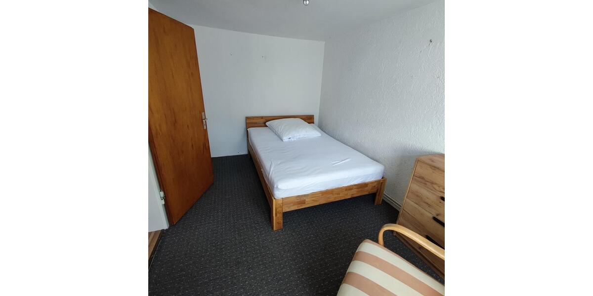 Einfamilienhaus Dassel - 5 Zimmer, 134 m&sup2;, 64.000&euro; | Angebot:26991124