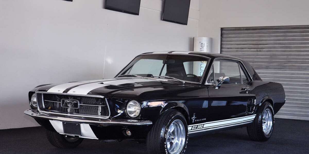 Ford Mustang 83.526 km 43.850 &euro; Eschweiler (bei Aachen) 52249