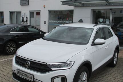 VW T-Roc 33.200 km 24.390 € Wehrheim 61273