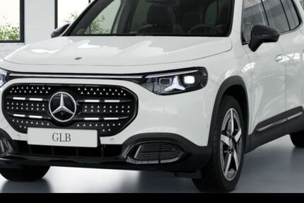 Mercedes-Benz GLB 250 9.900 km 54.900 &euro; München 80636