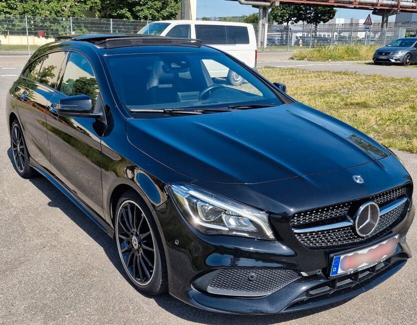 CLA 220 Shooting Brake