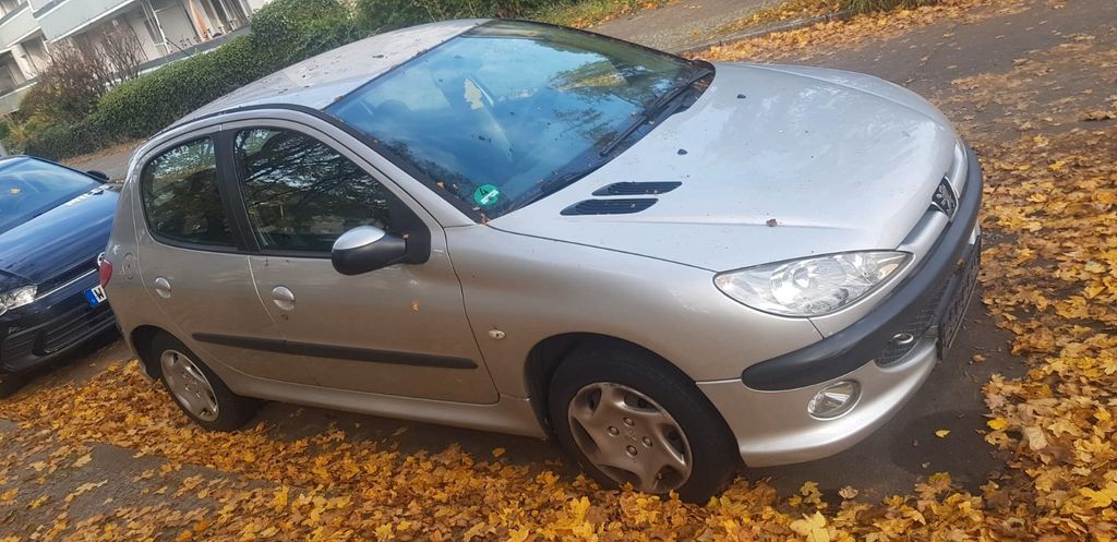 Peugeot 206 200.000 km 650 € Berlin 12099