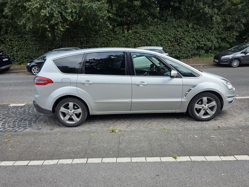 S-Max