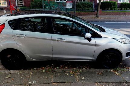 Ford Fiesta 136.120 km 5.000 € Hamburg 22297