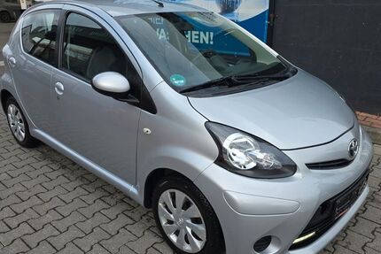 Toyota Aygo (X) 133.000 km 3.690 &euro; Garching 85748