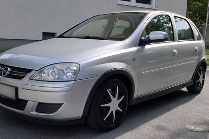 Opel Corsa 102.600 km 1.990 &euro; Darmstadt 64285