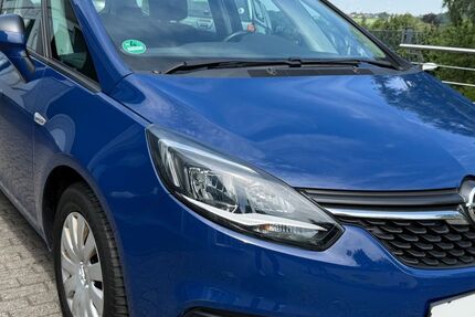 Opel Zafira 66.681 km 10.900 € Radevormwald 42477